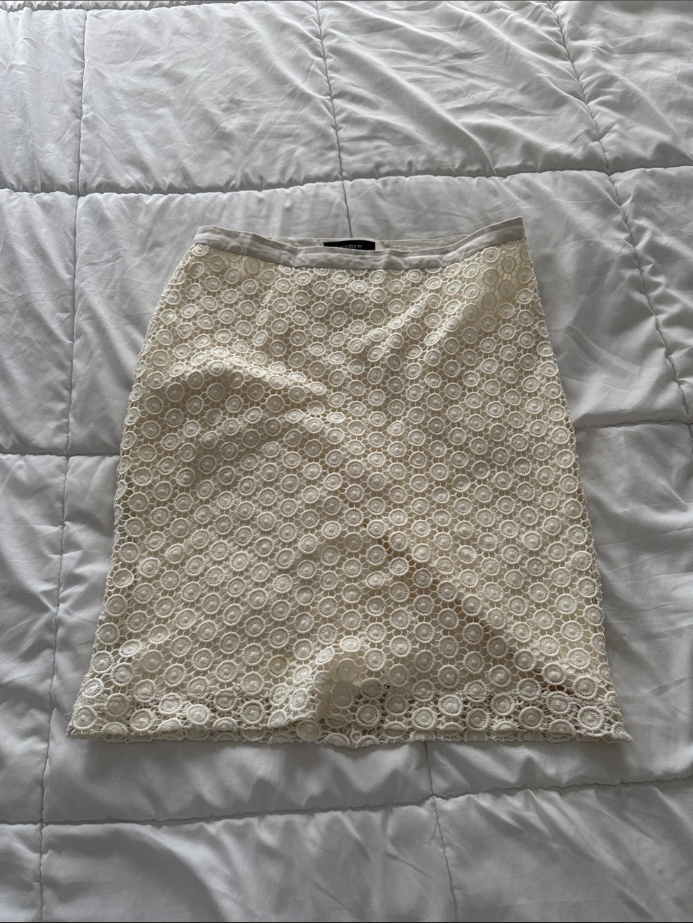 Karen Kane Cream Lace Pencil Skirt